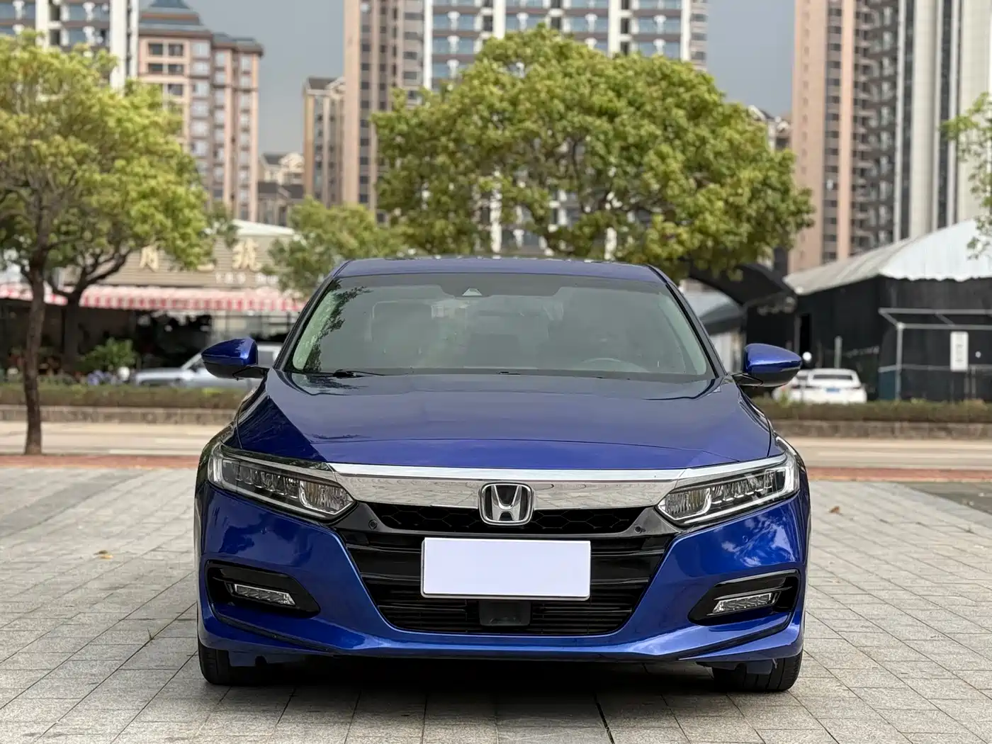 Фото 2 - Honda Accord