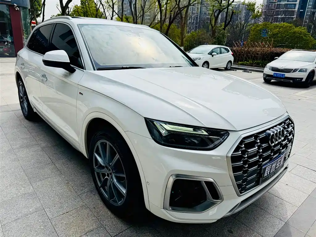 Audi Q5L 2022 40T RS Kit Racing Speed Edition фото 3