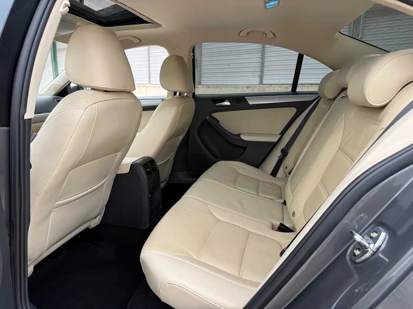 Volkswagen Sagitar 2012 1.4TSI Manual Luxury фото 14