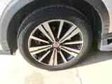 Фото 23 - Roewe RX5