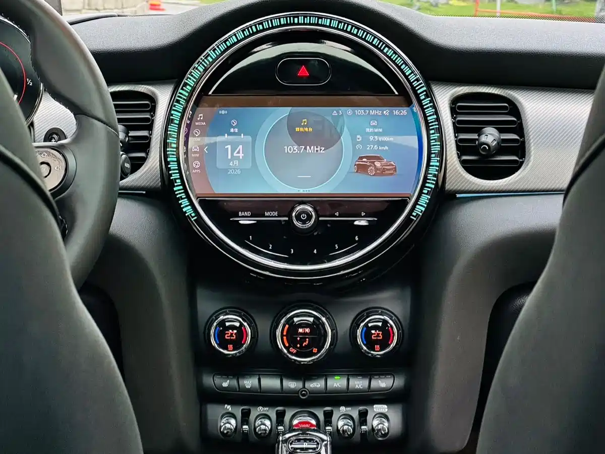 MINI JCW