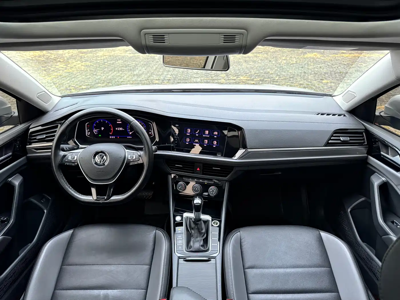 Volkswagen Sagitar 2022 280TSI DSG Surpassing Edition фото 7