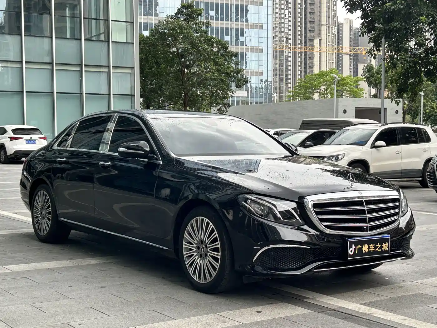 Mercedes-Benz E-Class 2020 E 300 L Luxury Model фото 3