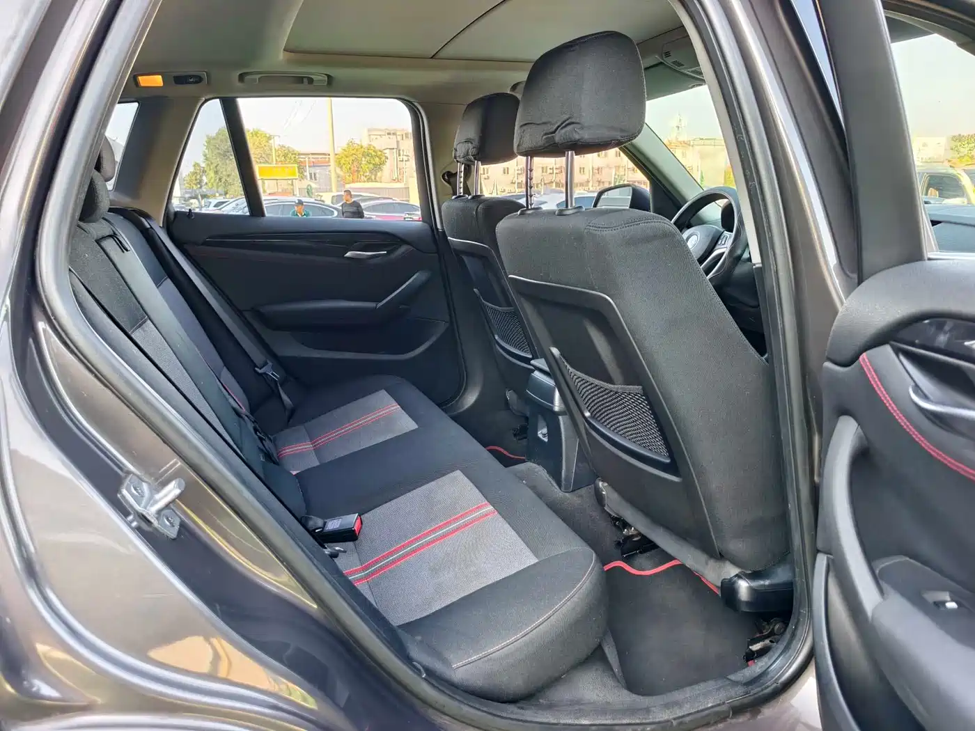 BMW X1 2013 sDrive18i Sport Design Package фото 14