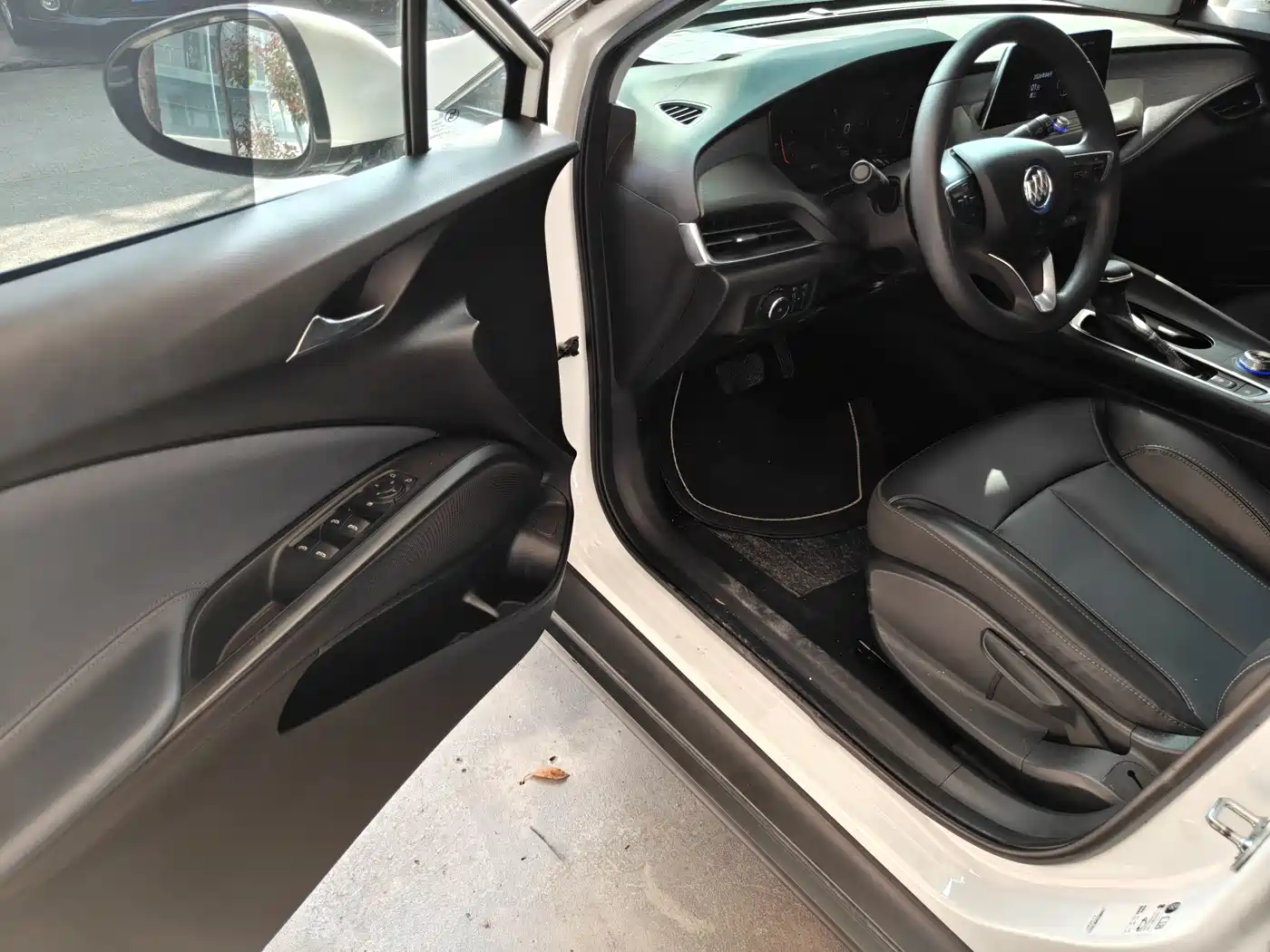 BUICK SLIGHTLY BLUE 6