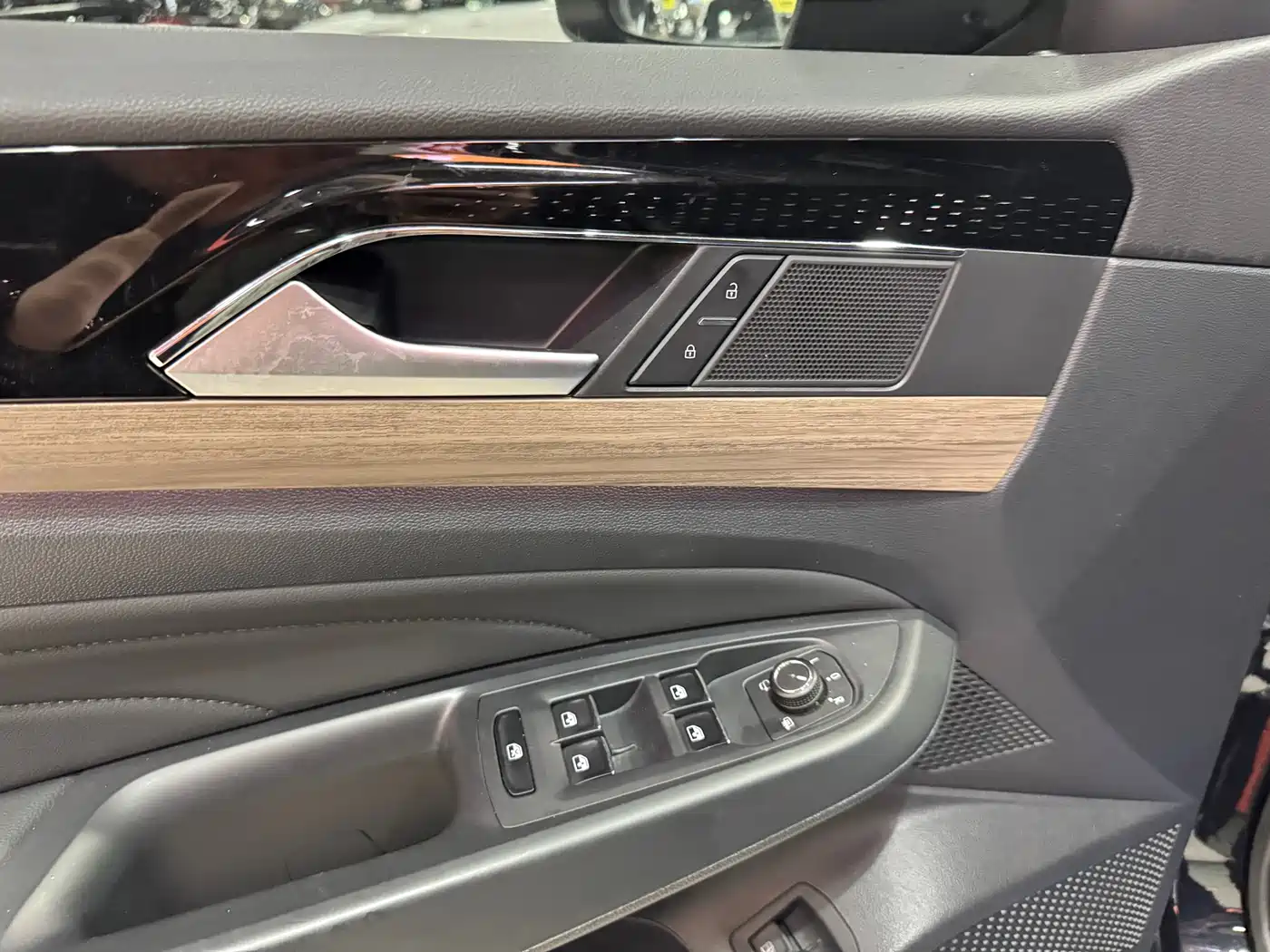 VOLKSWAGEN PASSAT NEW ENERGY