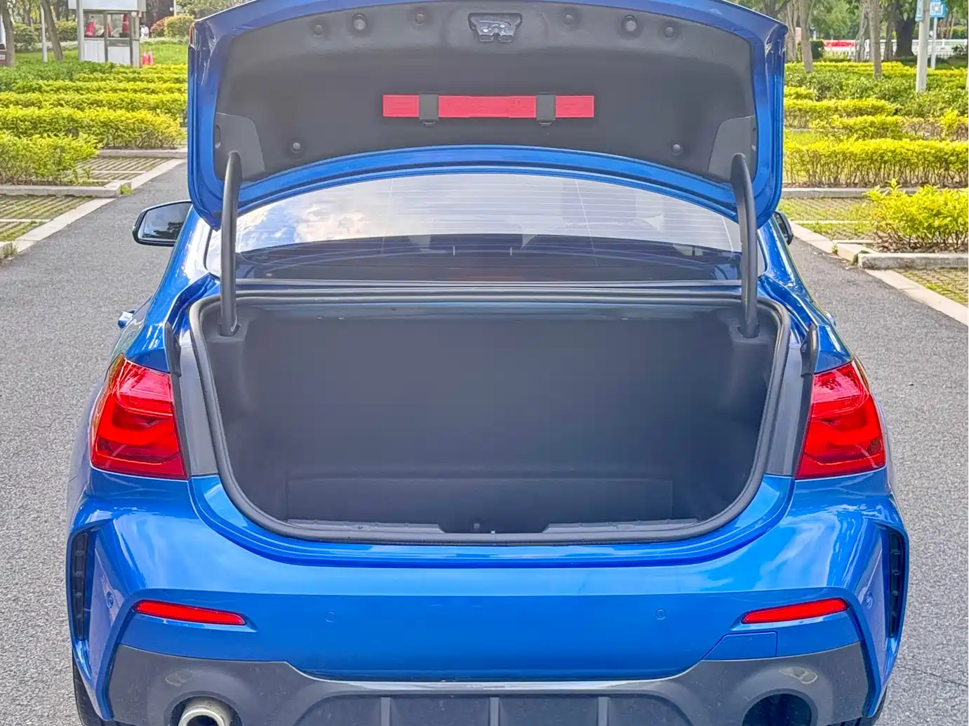 BMW 1 Series 2019 118i M Sport Package фото 24