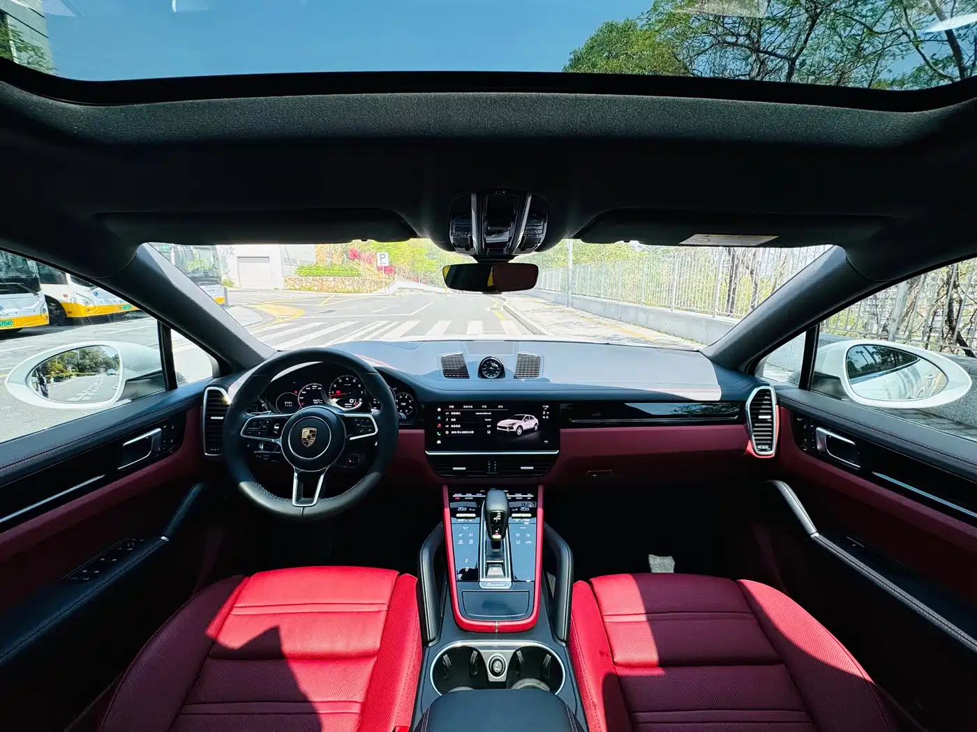 PORSCHE CAYENNE