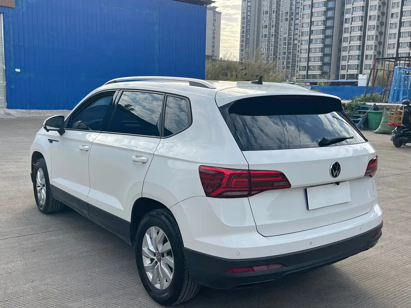Volkswagen Tharu 2021 Model 280TSI 2WD Trend Edition фото 6