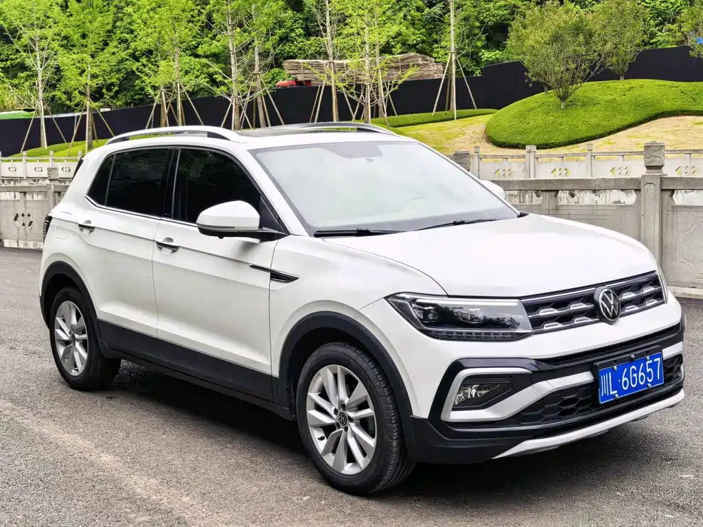 صورة 4 - Volkswagen T-Cross