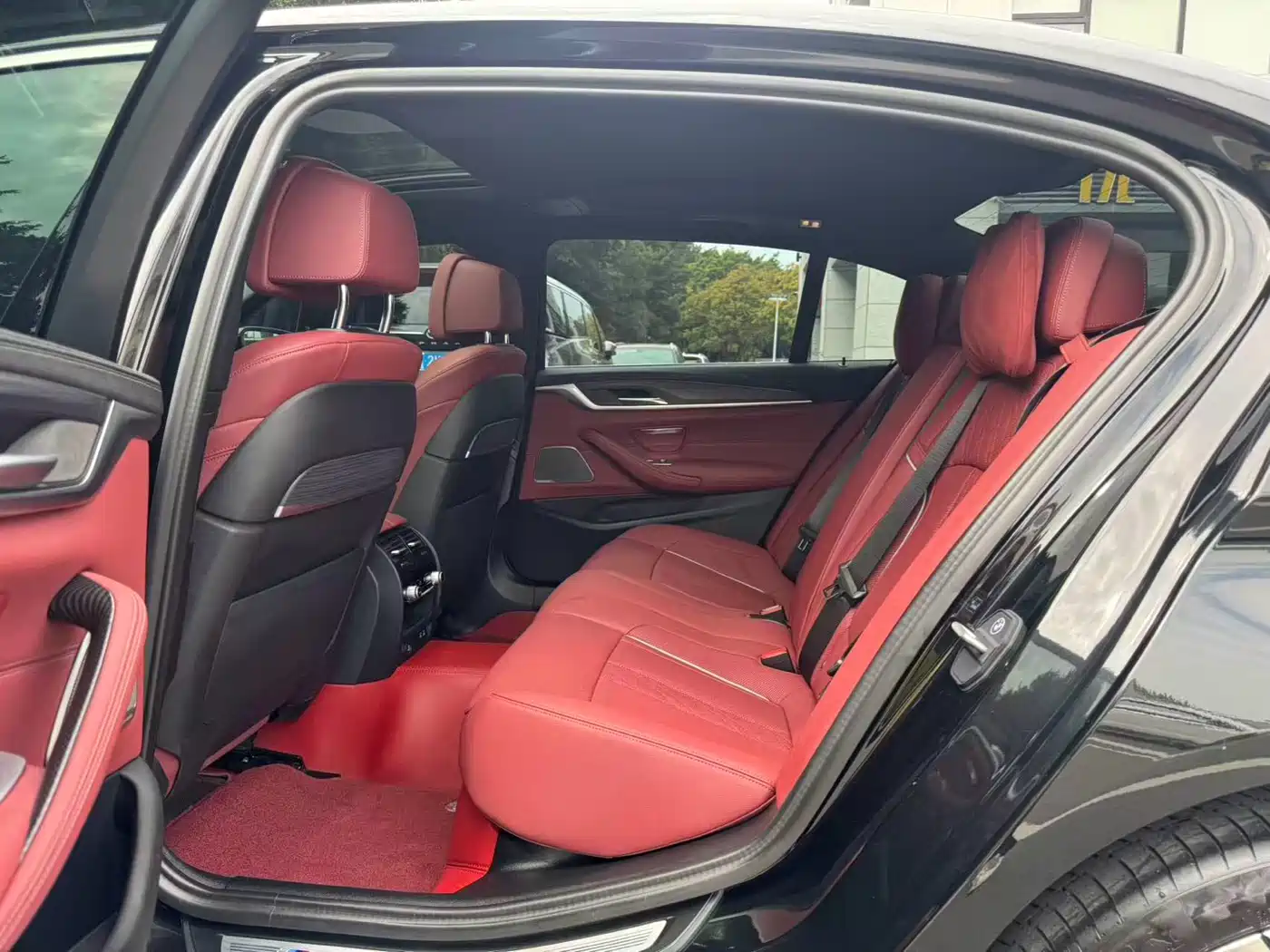 BMW 5 Series 2022 530Li Exclusive M Sport Package фото 6