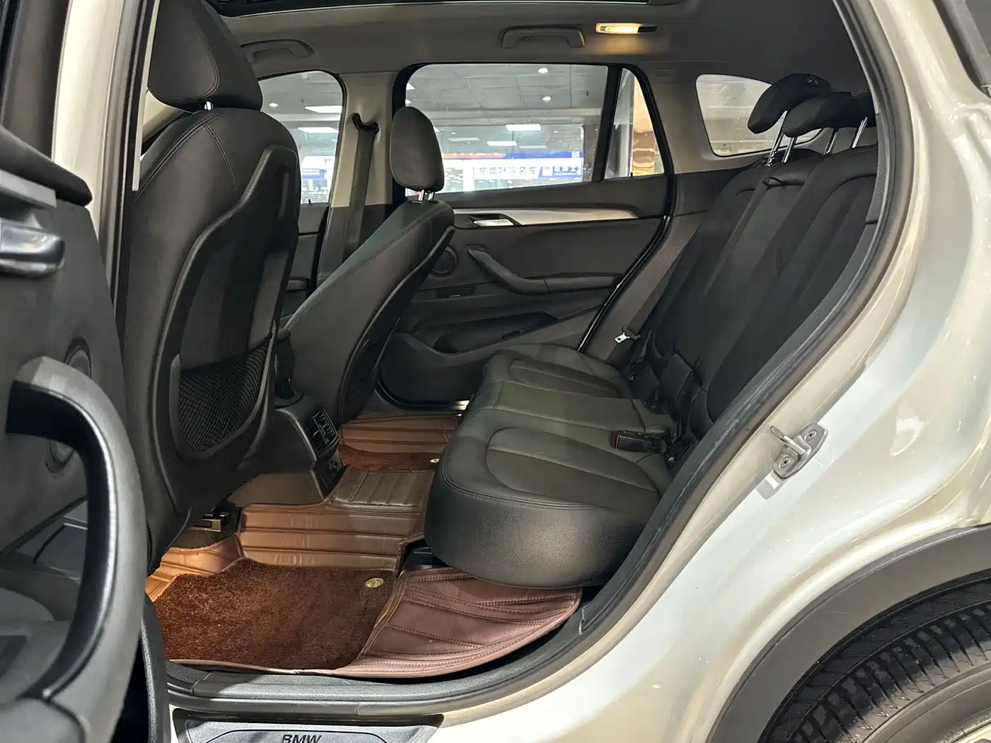 BMW X1 2018 sDrive20Li Leading Model фото 10