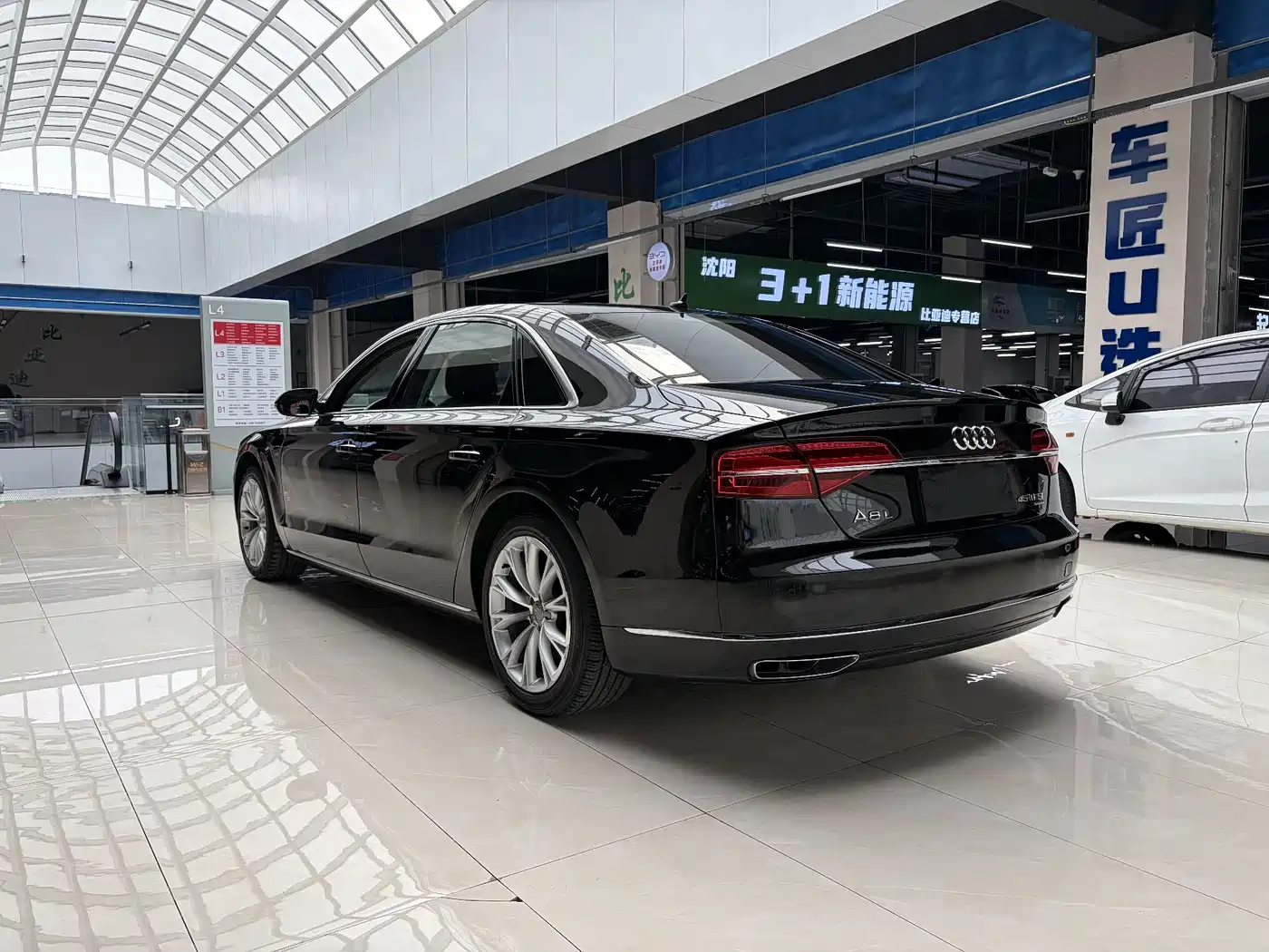 Audi A8 2014 A8L 45 TFSI quattro Luxury фото 7