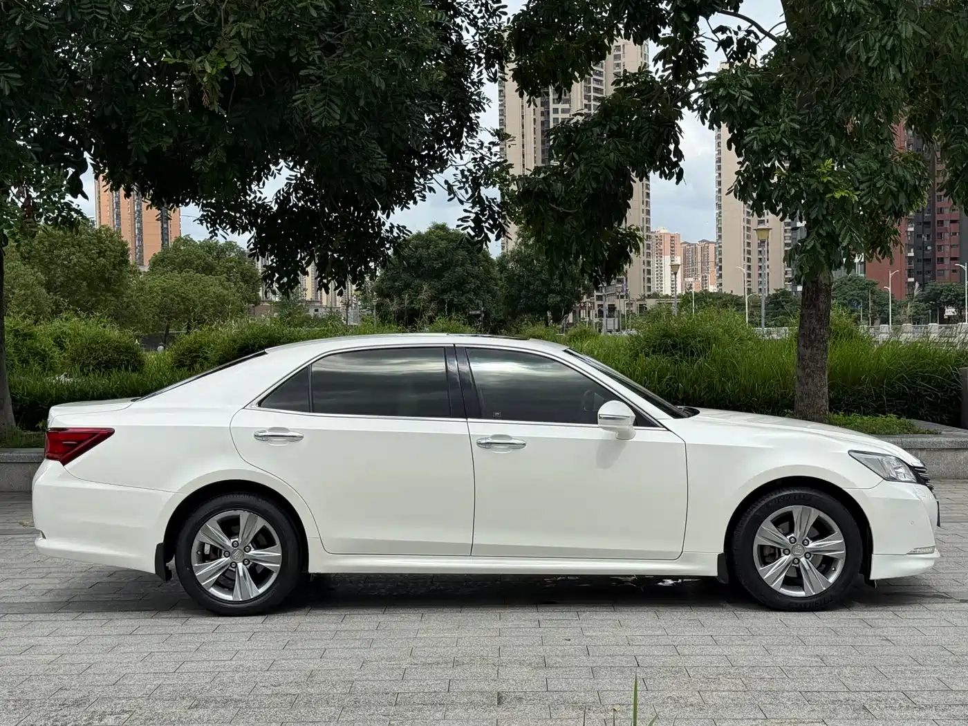 Toyota Crown 2015 2.0T Fashion фото 15