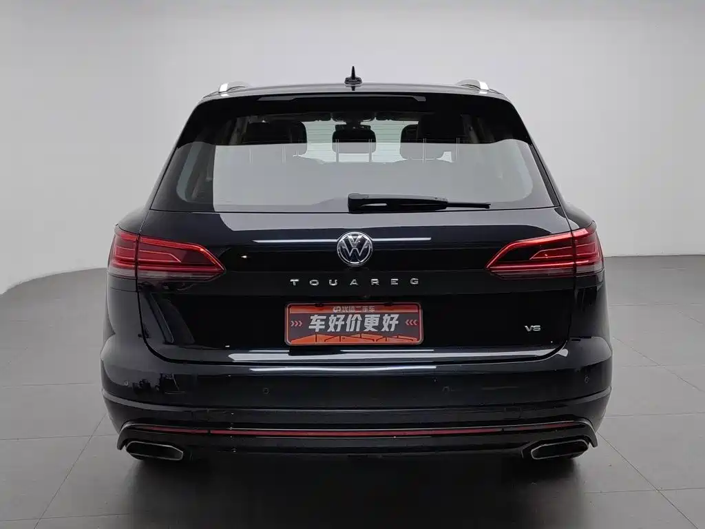 Фото 4 - Volkswagen Touareg