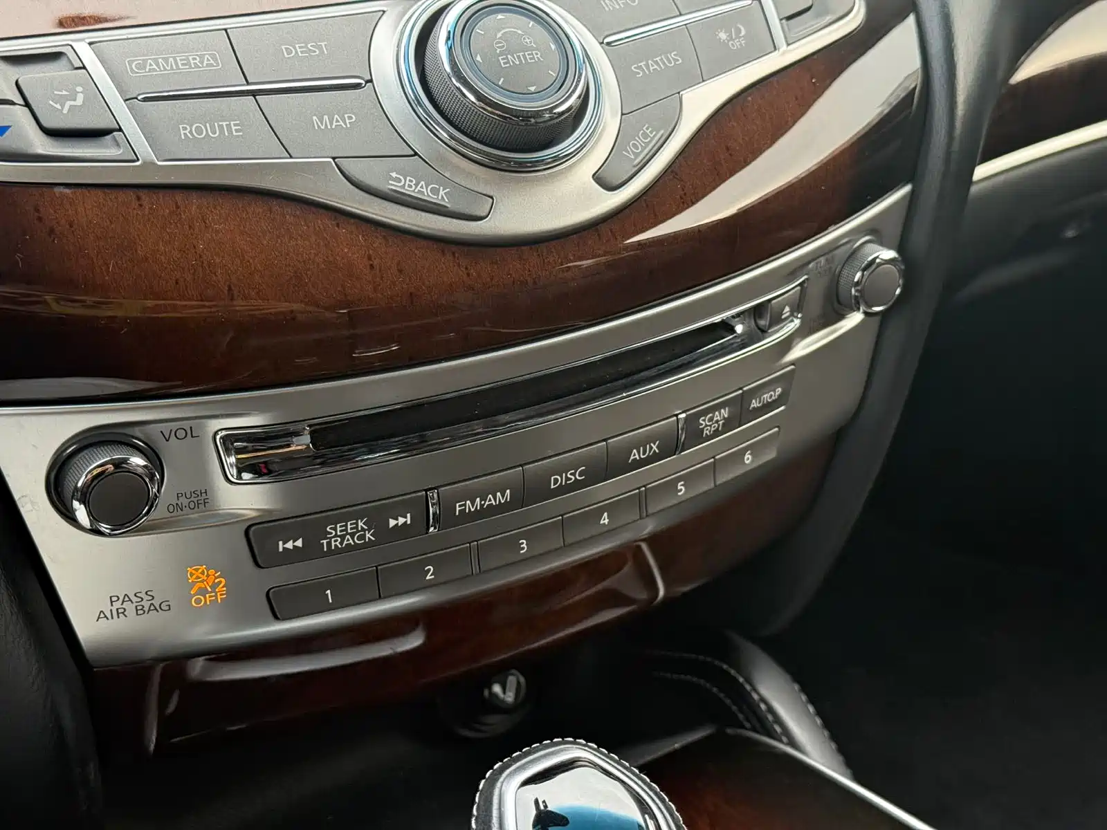 Photo 14 - Infiniti QX60 (Import)
