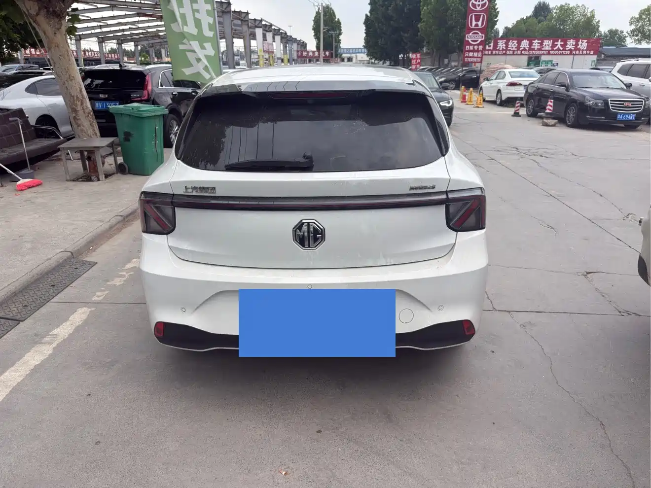 MG MG4 EV 2026 2025 Base Model