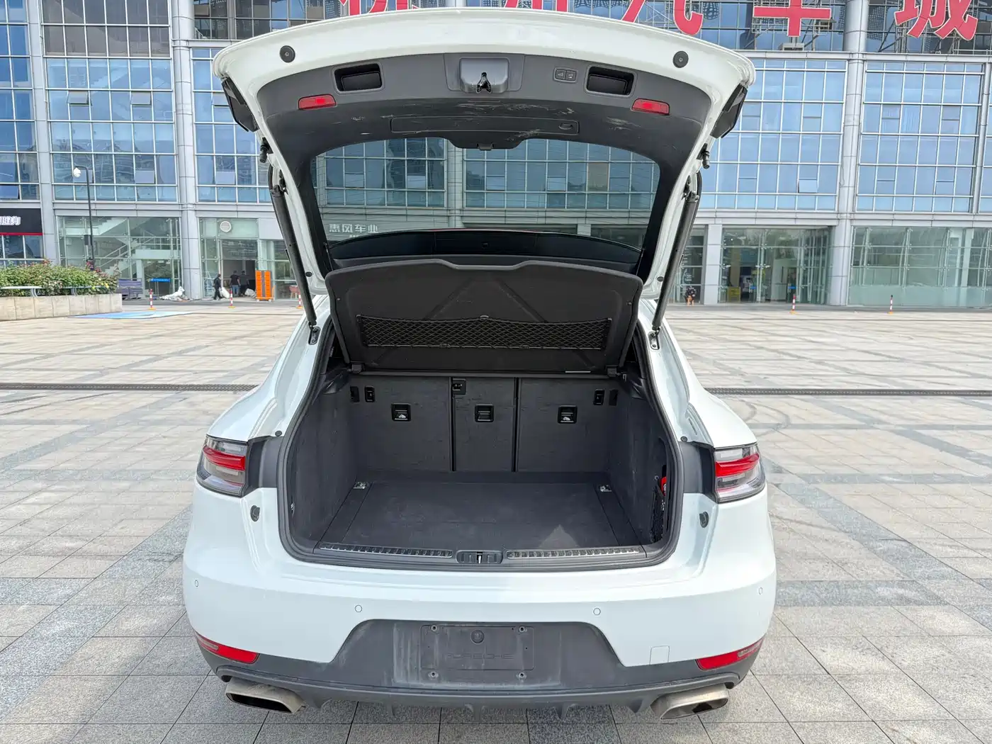 Porsche Macan 2018 Macan 2.0T фото 11