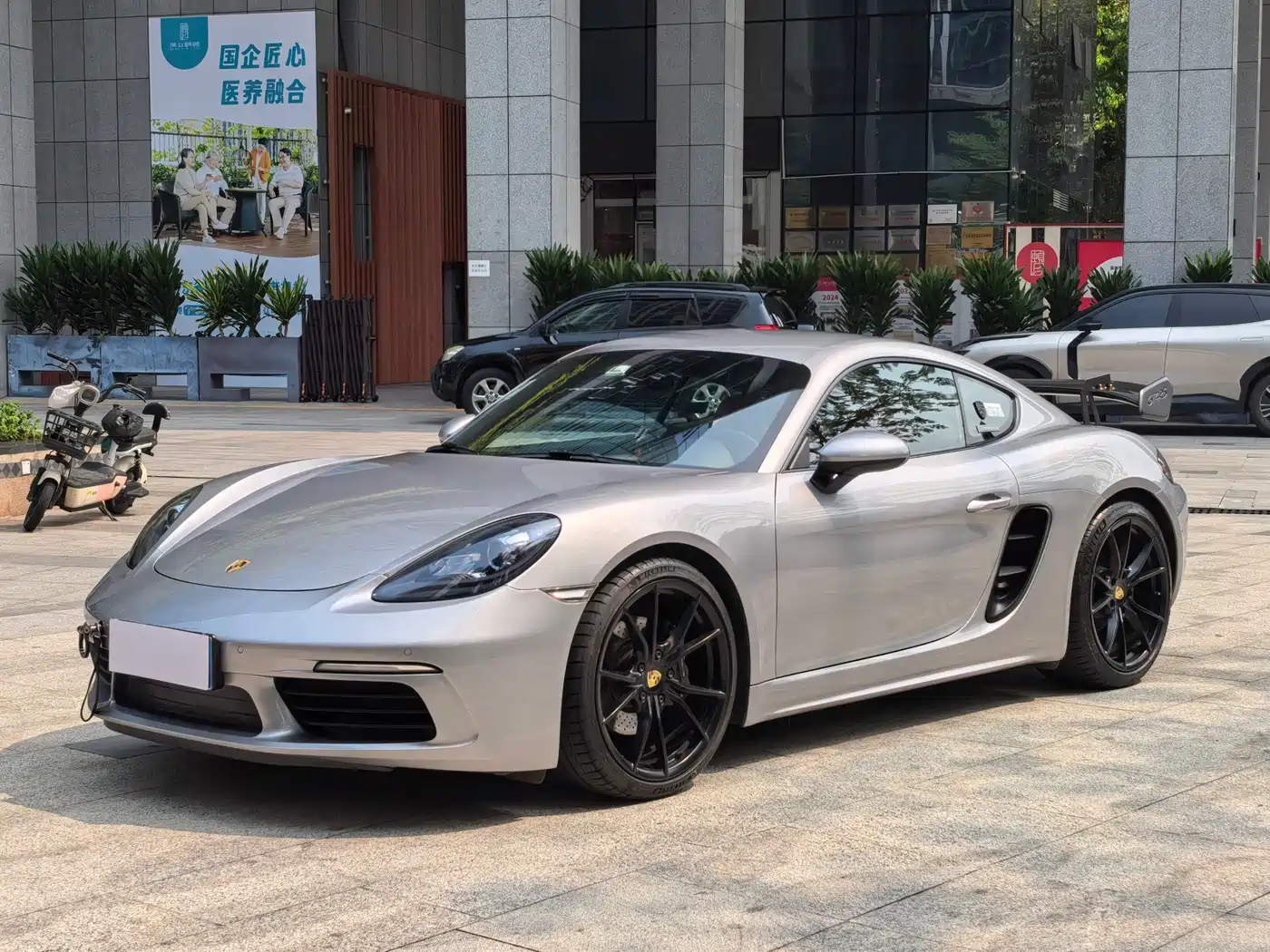 Porsche 718 2018 Cayman 2.0T