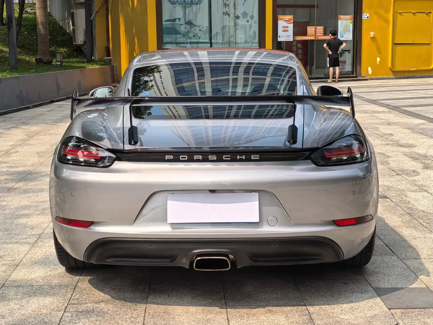 Porsche 718 2018 Cayman 2.0T фото 11