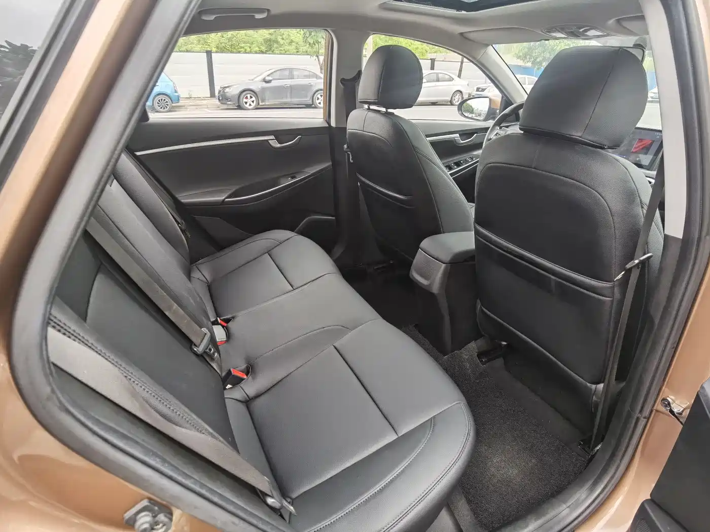 Hyundai Elantra 2018 1.6L Automatic Value Edition GLS China VI фото 15