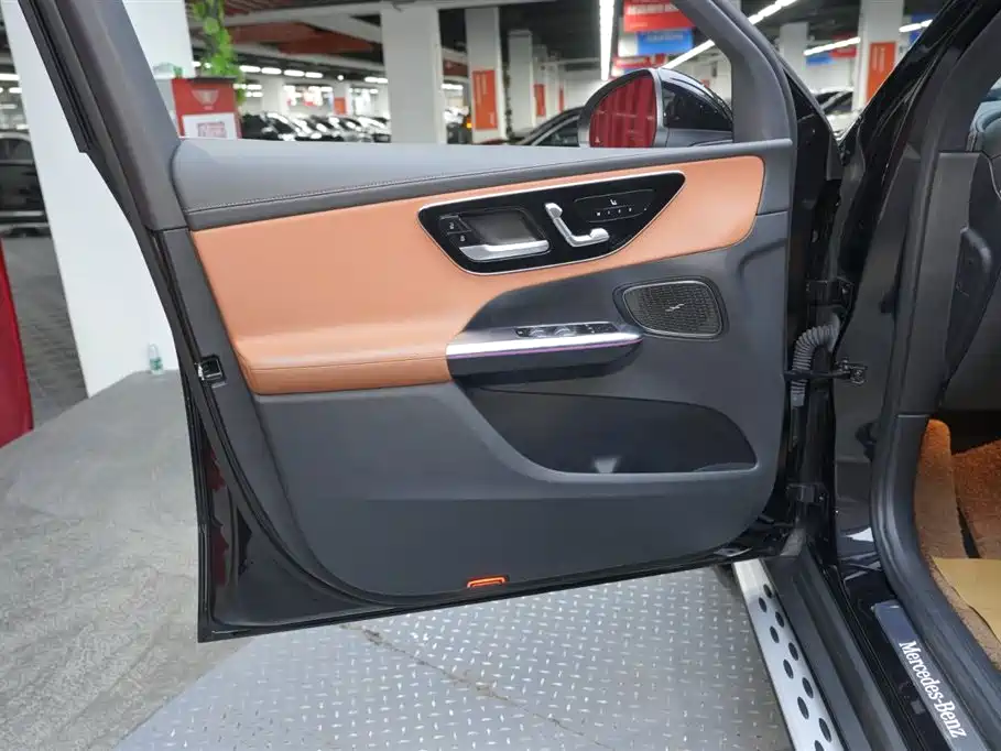 Mercedes-Benz GLC 2024 GLC 300 L 4MATIC Dynamic 7-seater фото 19
