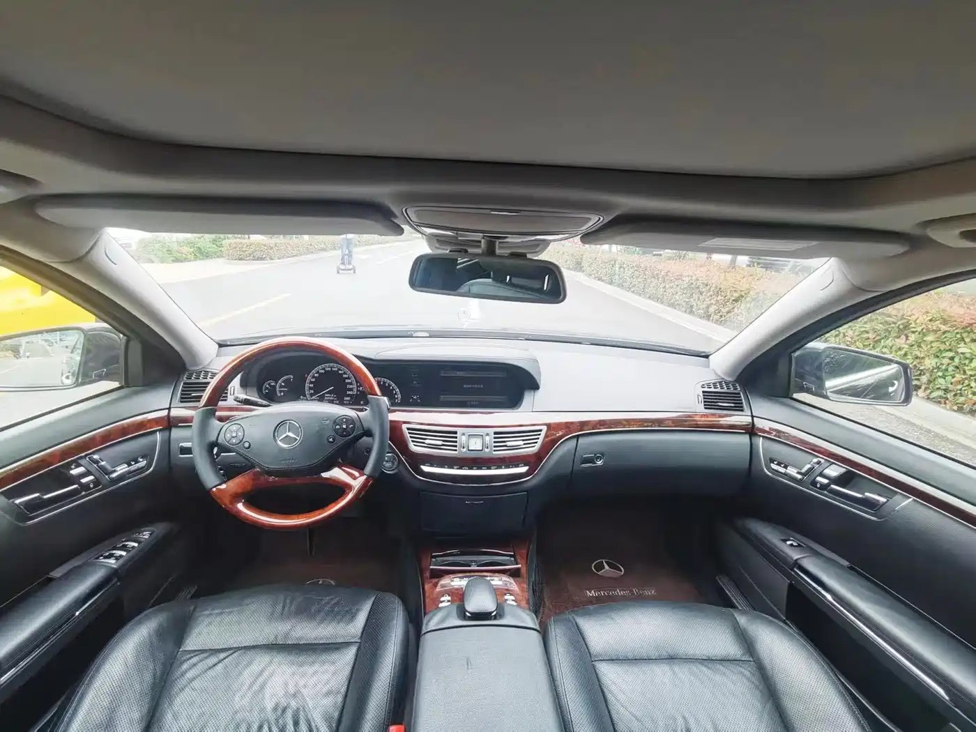 Mercedes-Benz S-Class 2010 S 300 L Luxury фото 5