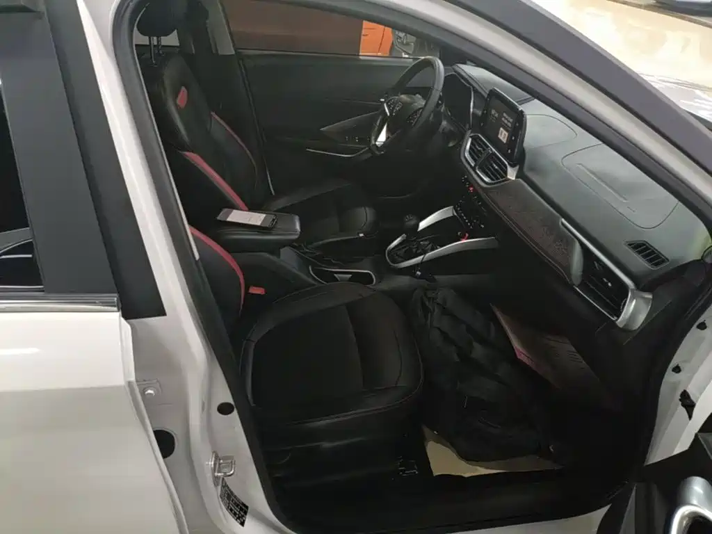 Photo 25 - Baojun 510