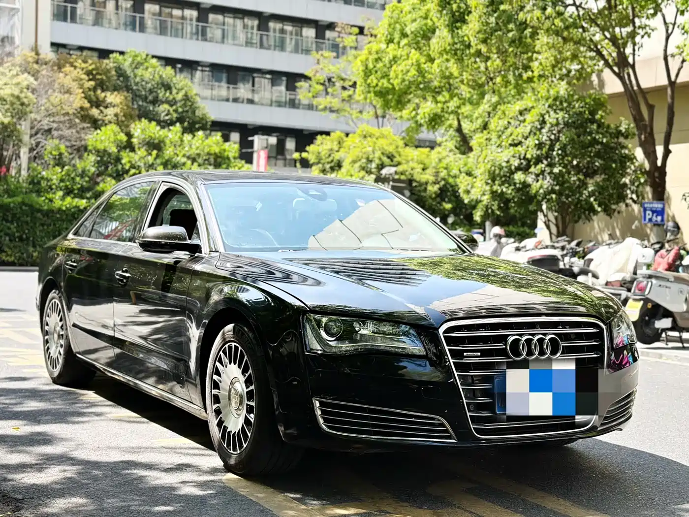 Audi A8 2013 A8L 30 FSI Comfort фото 3