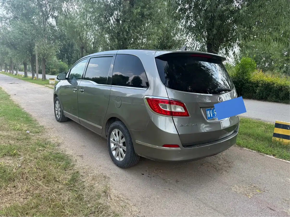 Фото 5 - Buick GL8
