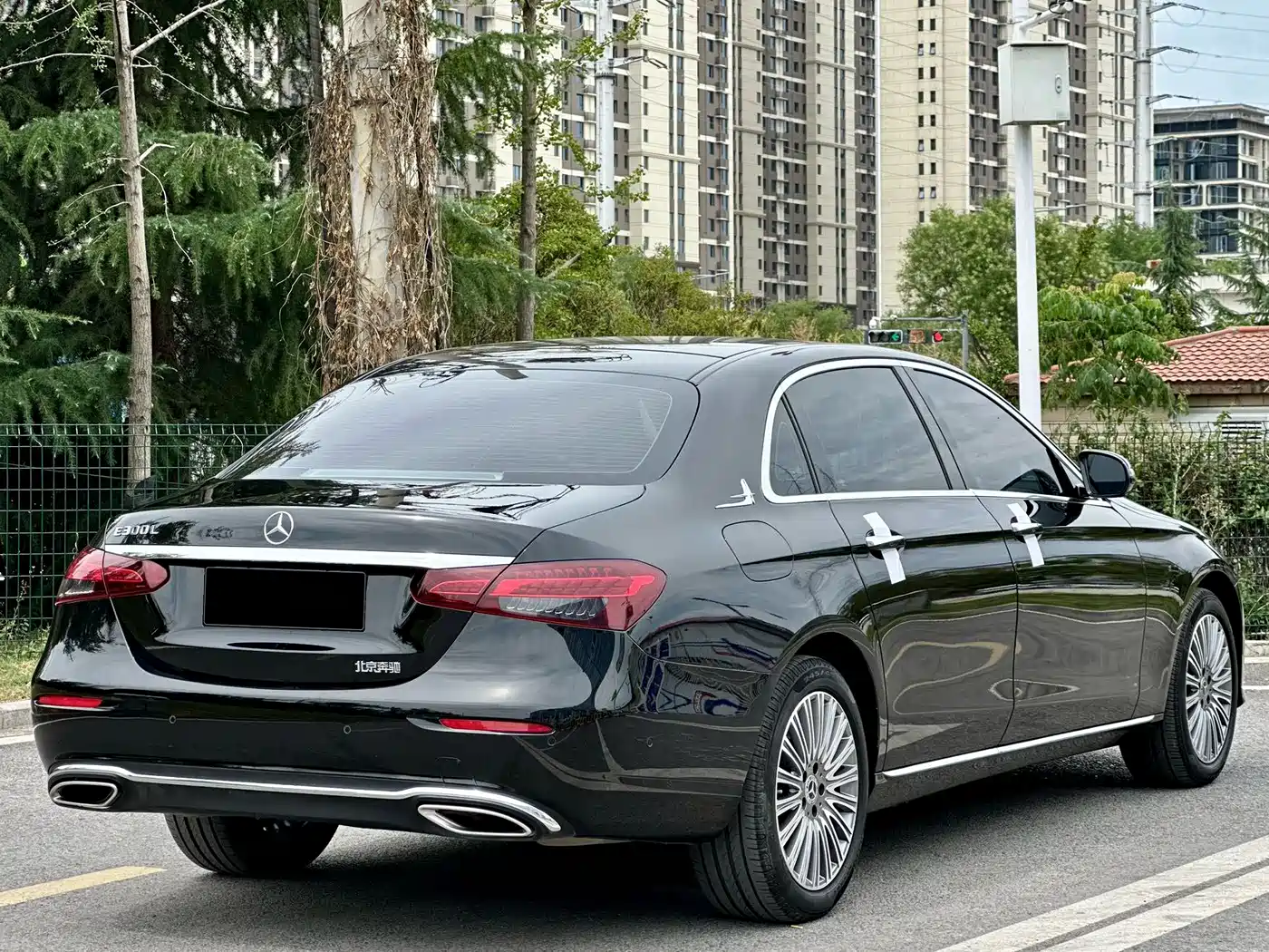 Mercedes-Benz E-Class 2023 E 300 L Luxury фото 14