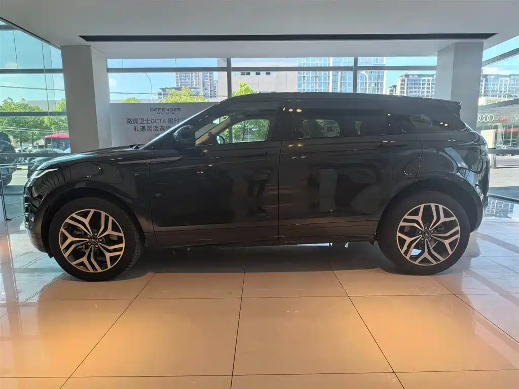 Land Rover Range Rover Evoque 2025 2024 Range Rover Evoque L 249PS Light Master Edition