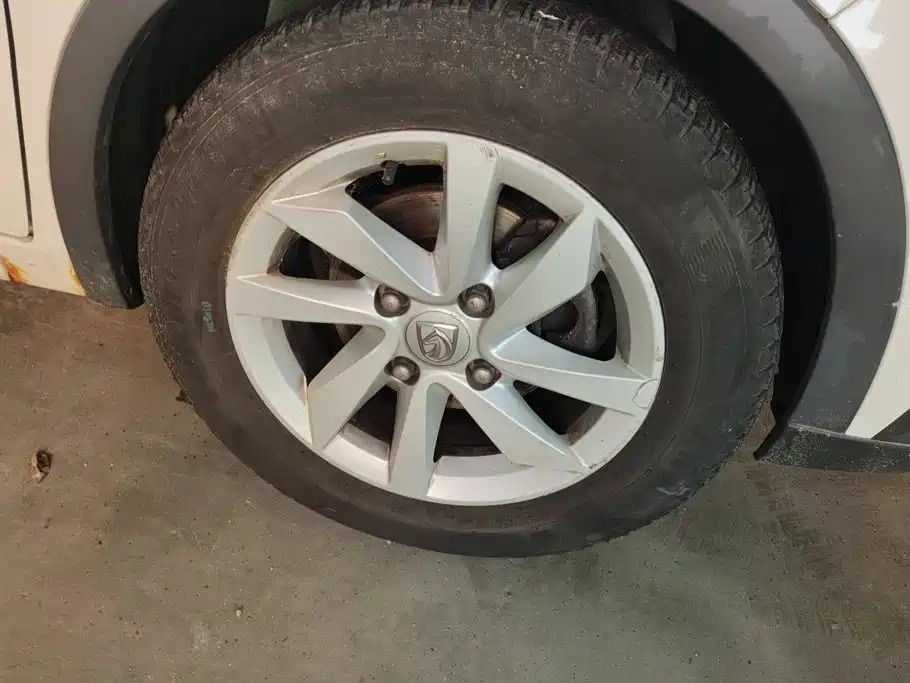 Baojun 310W 2018 2018 1.5L Auto Fashion China V