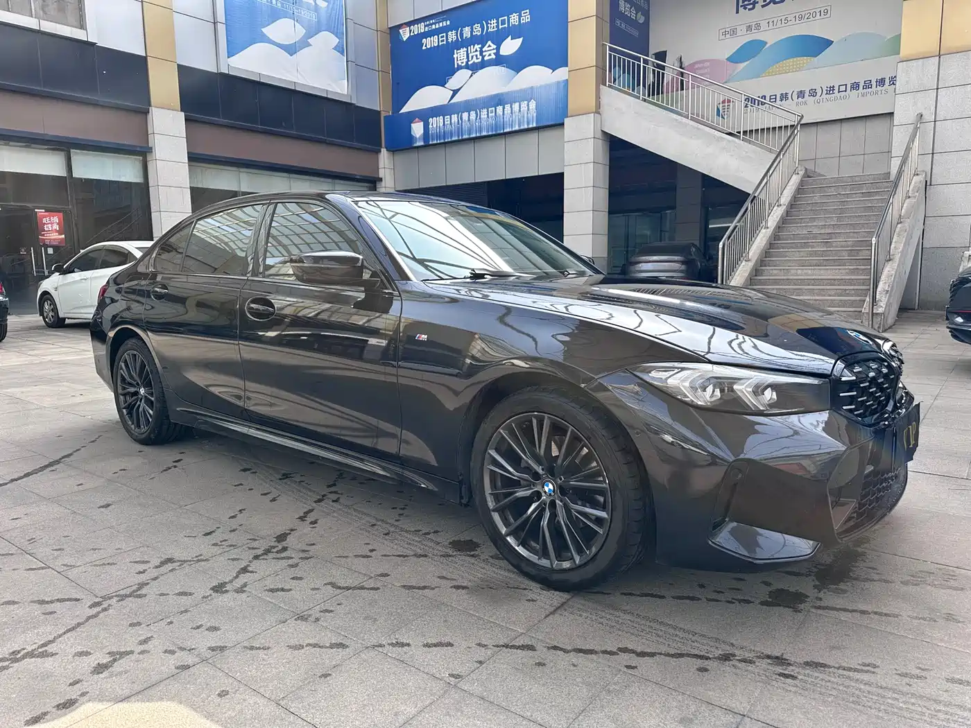 BMW 3 Series 2023 325Li M Sport Black Night Package фото 5