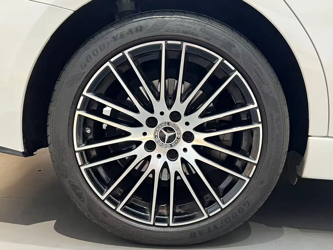 Mercedes-Benz C-Class 2023 Facelift II C 260 L Sport Edition фото 12