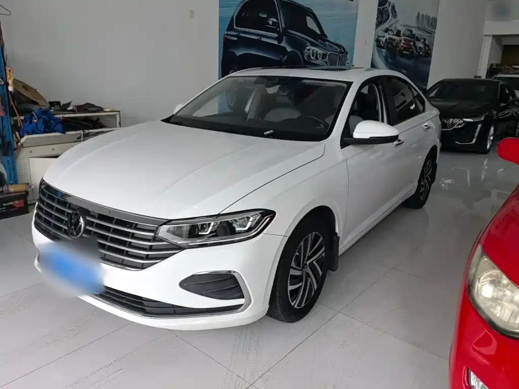 Фото 1 - Volkswagen Lavida
