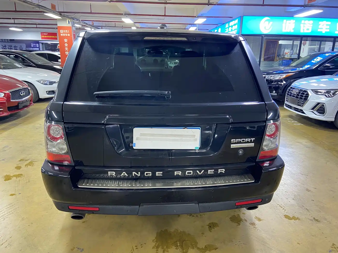 Land Rover Range Rover Sport 2011 5.0 NA V8 HSE фото 5