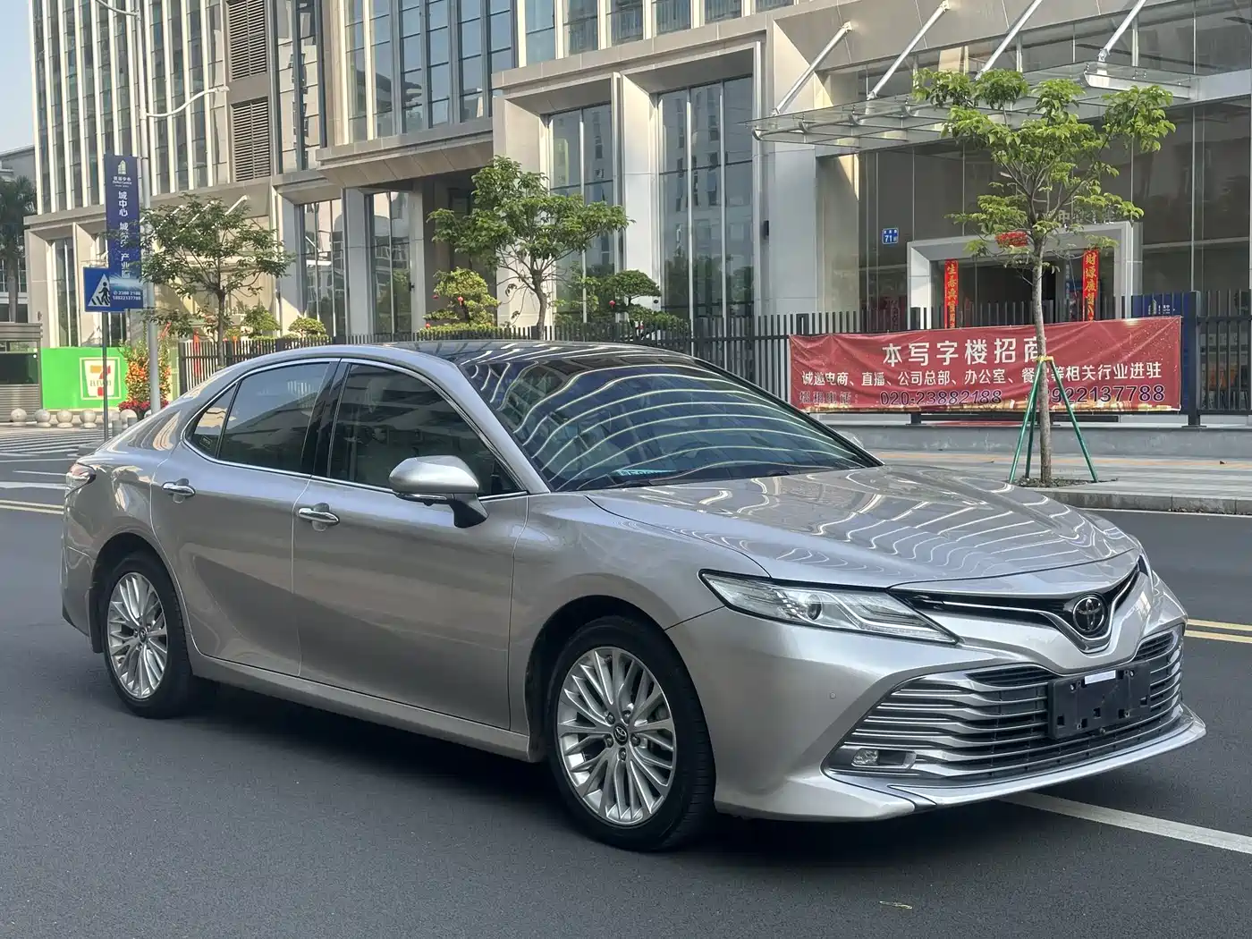 Toyota Camry 2019 2.5G Luxury (China V) фото 2