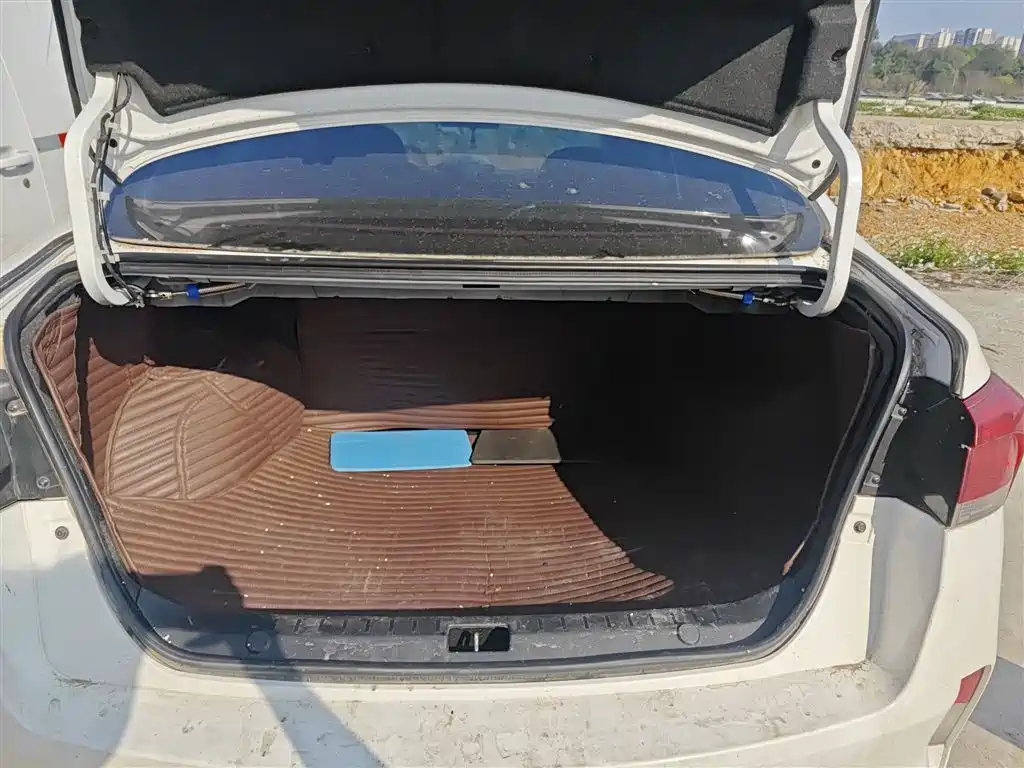 Soueast A5 Wing Dance 2019 2019 1.5L Manual Premium Edition China V