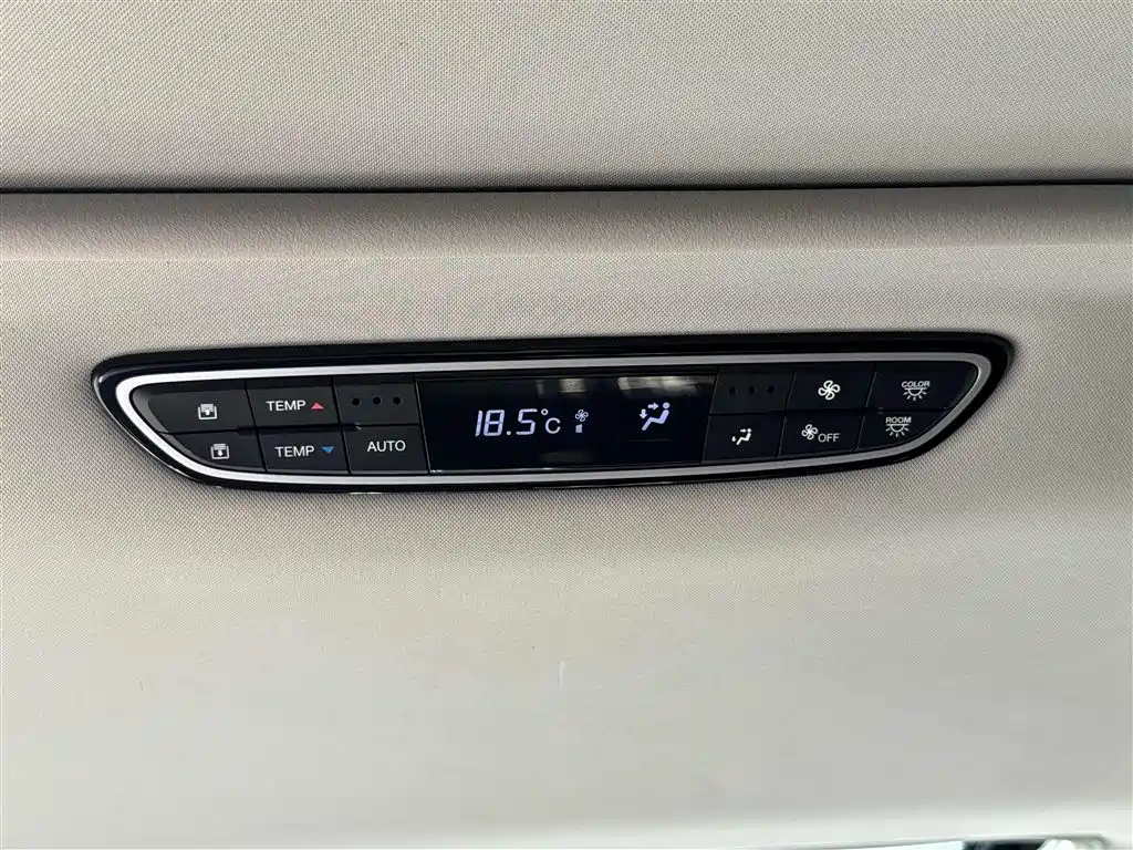 GAC Trumpchi Trumpchi M8 2021 Leading Show Series 390T Prestige Edition фото 27