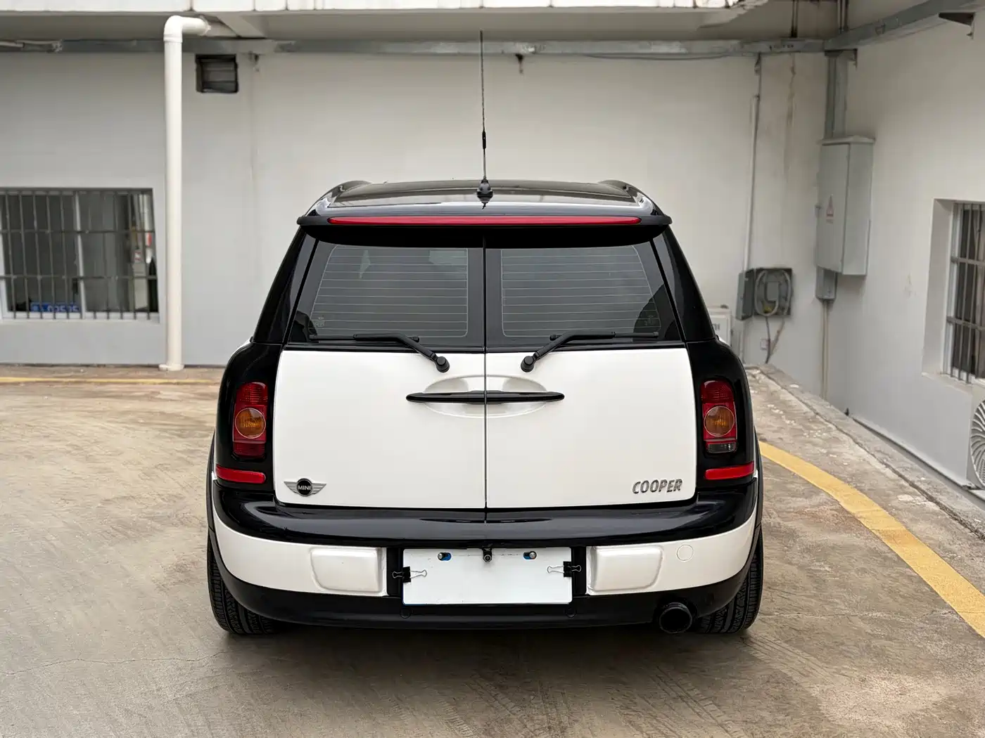MINI CLUBMAN 2010 2010 1.6L COOPER Cheer