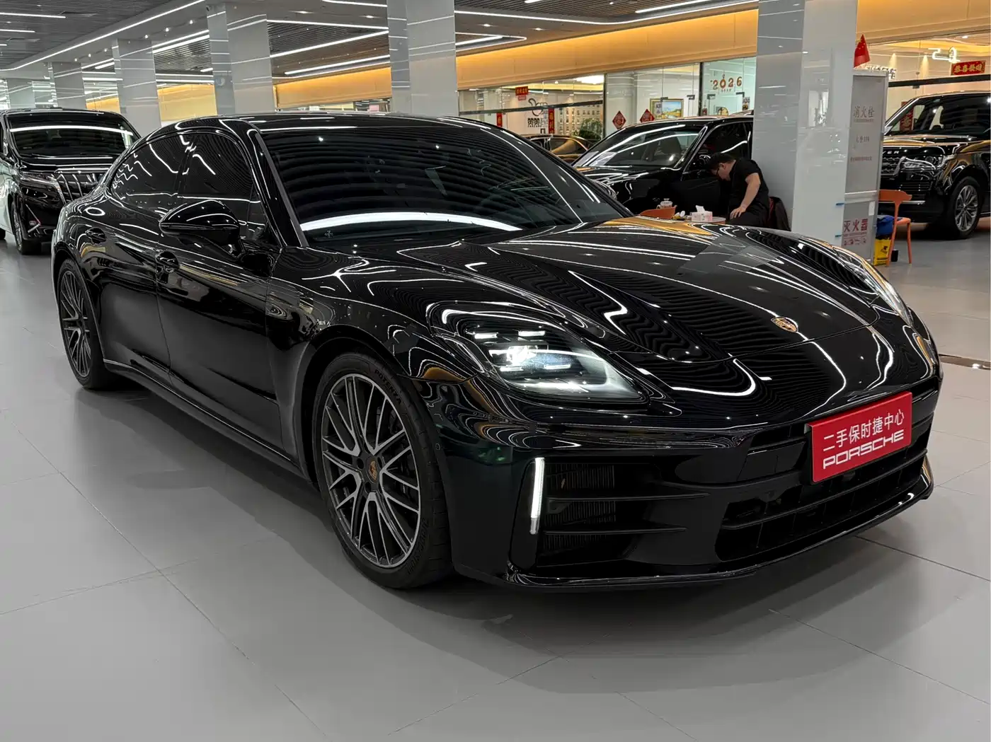 Porsche Panamera 2024 Panamera 4 Executive Long Wheelbase 2.9T фото 3