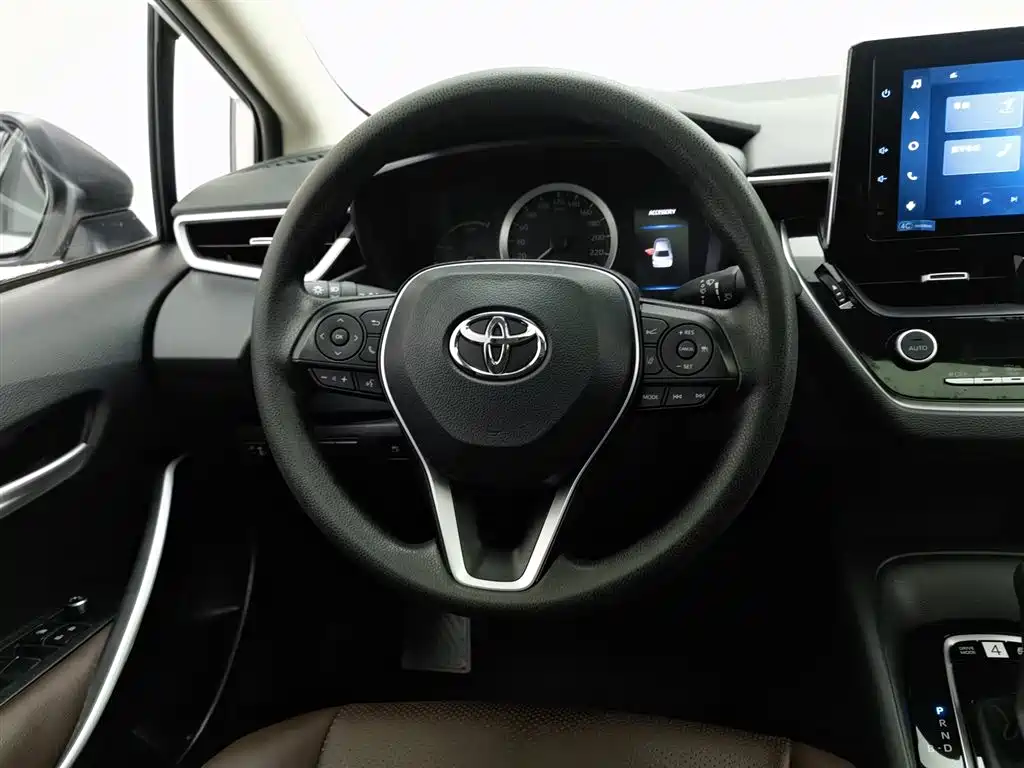 Toyota Corolla 2021 Hybrid 1.8L E-CVT Elite Edition фото 11