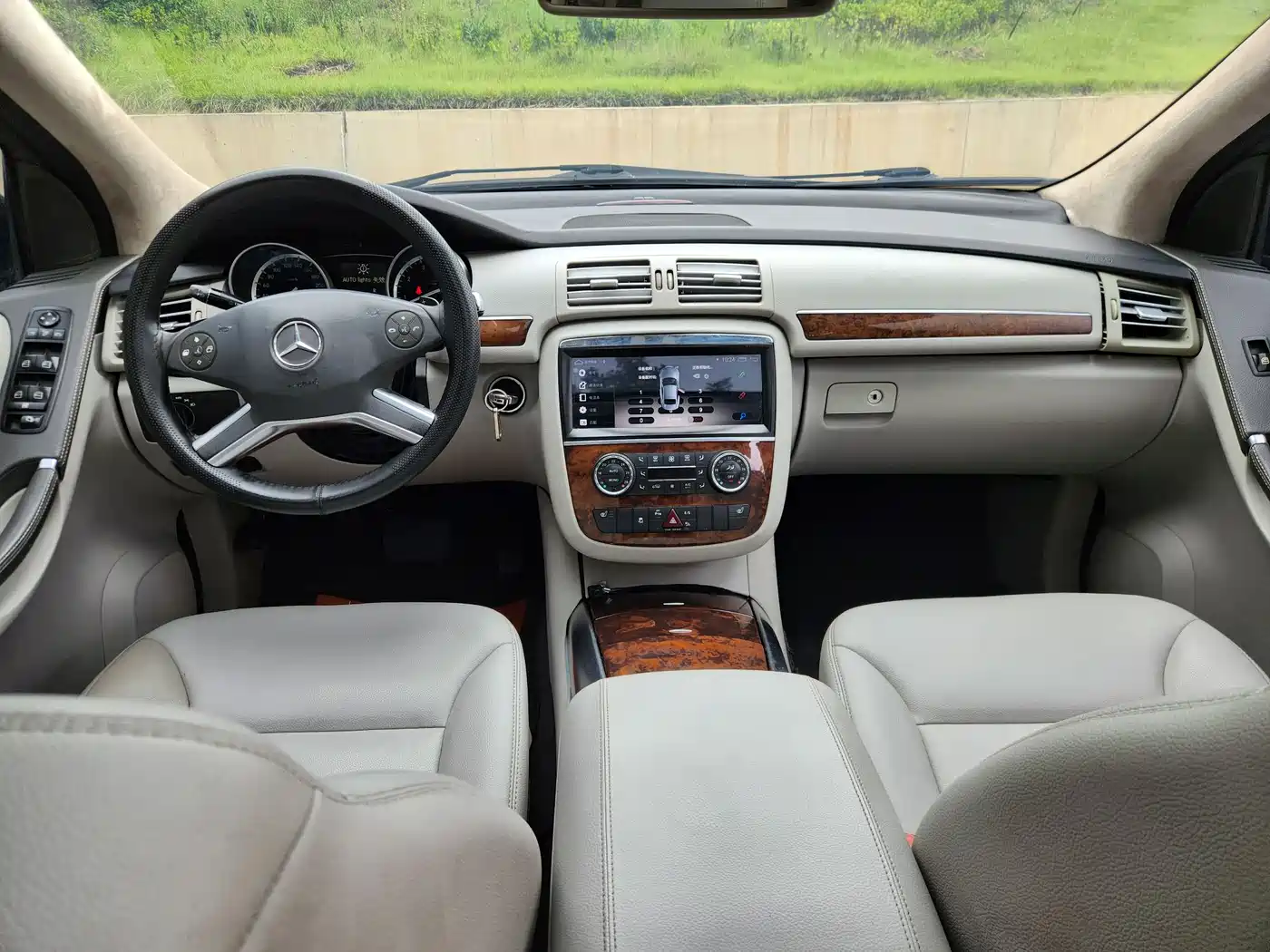 Mercedes-Benz R-Class 2011 R 350 L 4MATIC фото 10