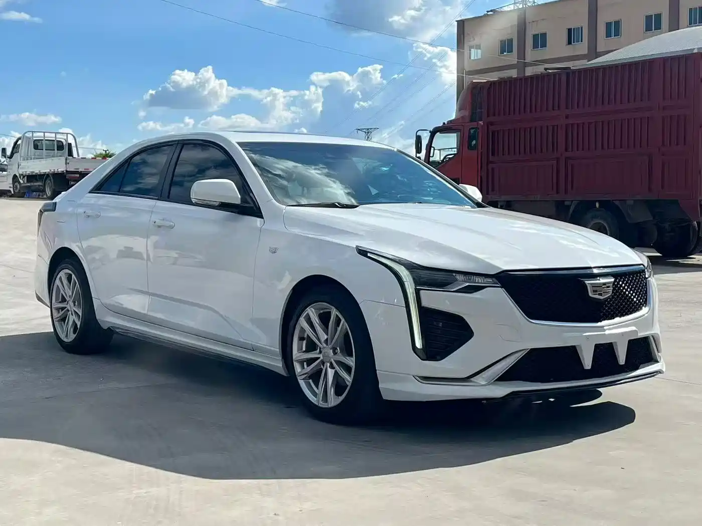 CADILLAC CT4