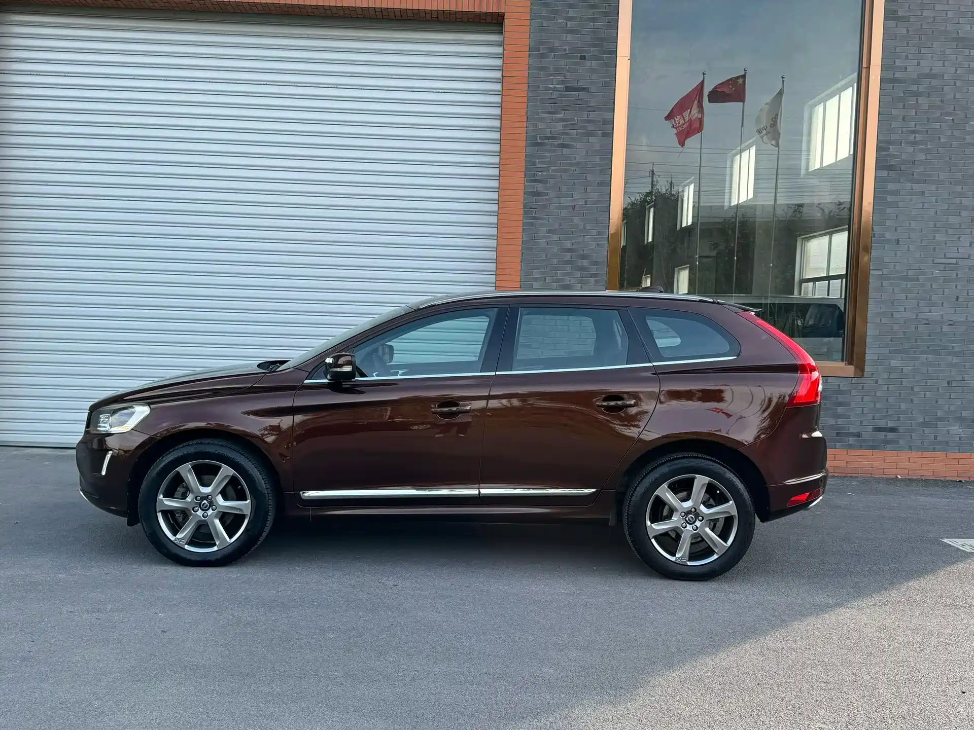 Photo 4 - Volvo XC60 (Import)