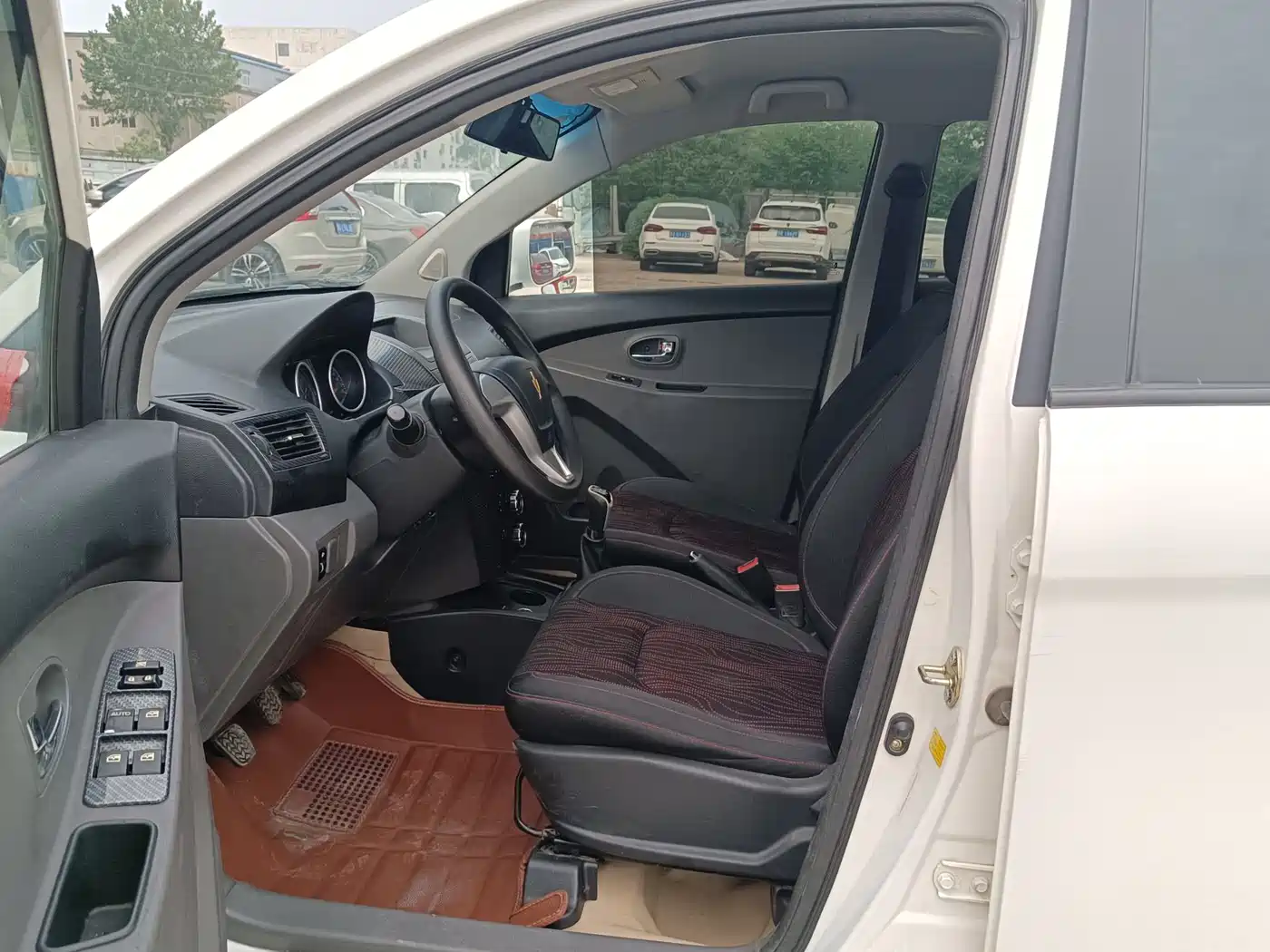 Jinbei Zhishang S30 2015 2014 1.5L Manual Luxury Type