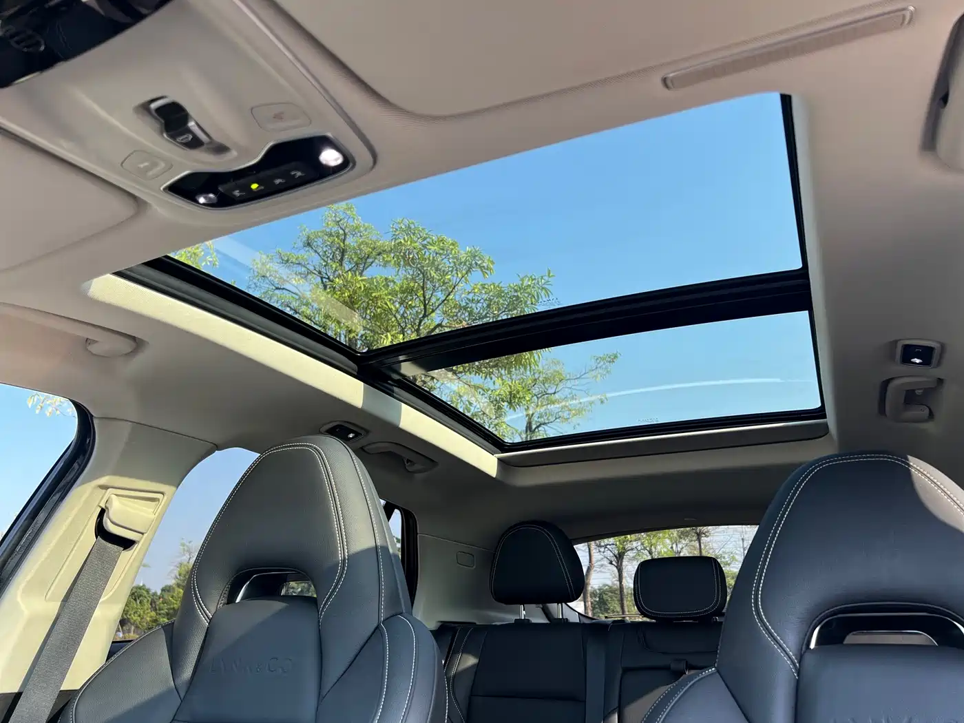 Lynk & Co 01 2019 2.0T 2WD Type Pro Version China V фото 14
