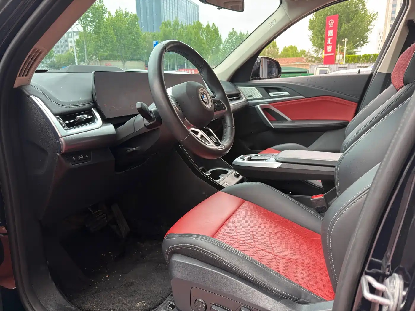 BMW iX1 2023 xDrive30L M Sport Package фото 7