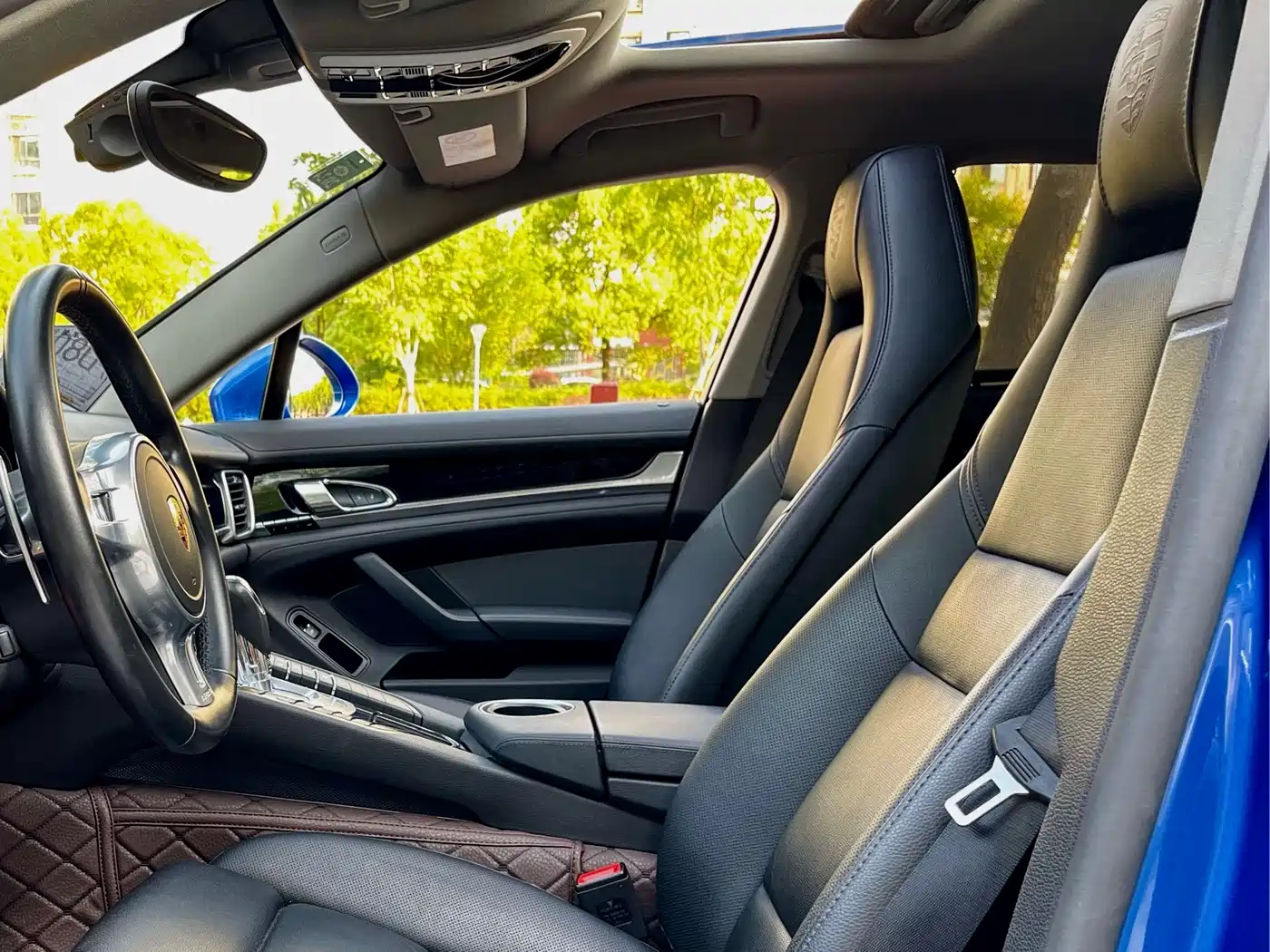 Porsche Panamera 2016 Panamera Executive Edition 3.0T фото 16